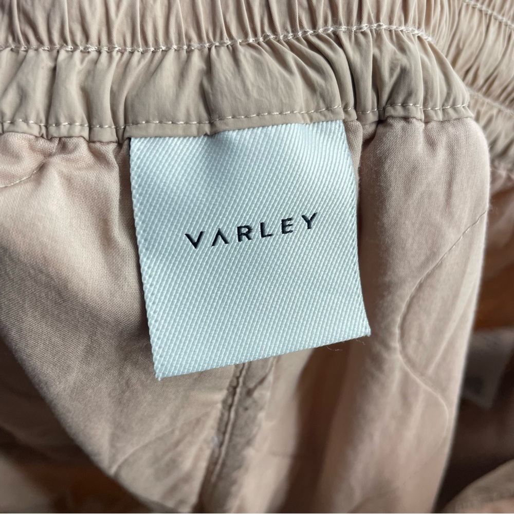 Varley Connel beige Quilted drawstring Shorts Sz XL summer nylon quilt Var01781 - Picture 5 of 8